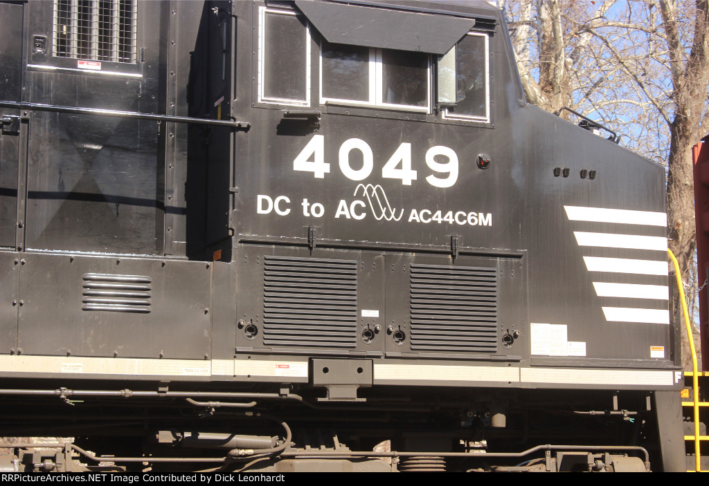 NS 4049